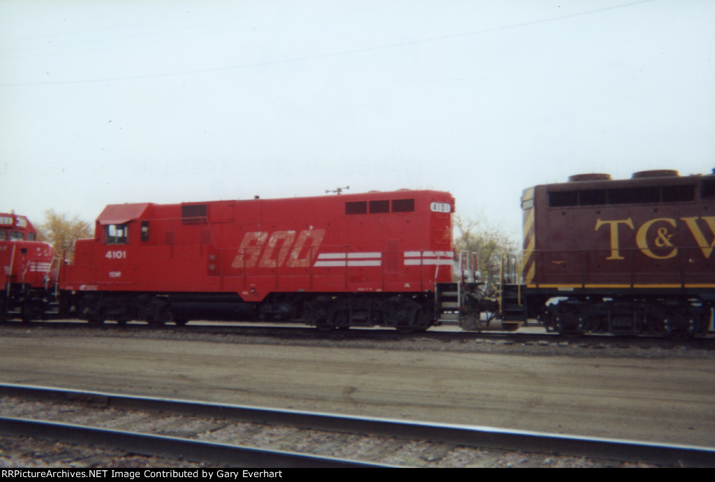 TCWR GP15C #4101 - Twin Cities & Western